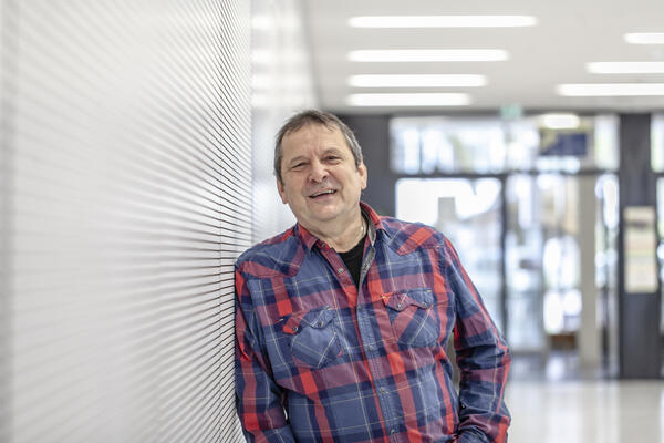 Bild vergr&ouml;&szlig;ern: Meng Hartmut