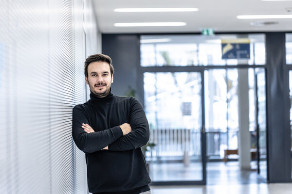 Bild vergr&ouml;&szlig;ern: Demir