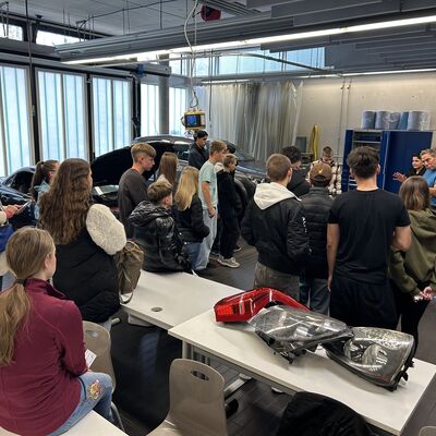 Bild vergr&ouml;&szlig;ern: Welt des Handwerks in der Ferdinand-von-Steinbeis-Schule